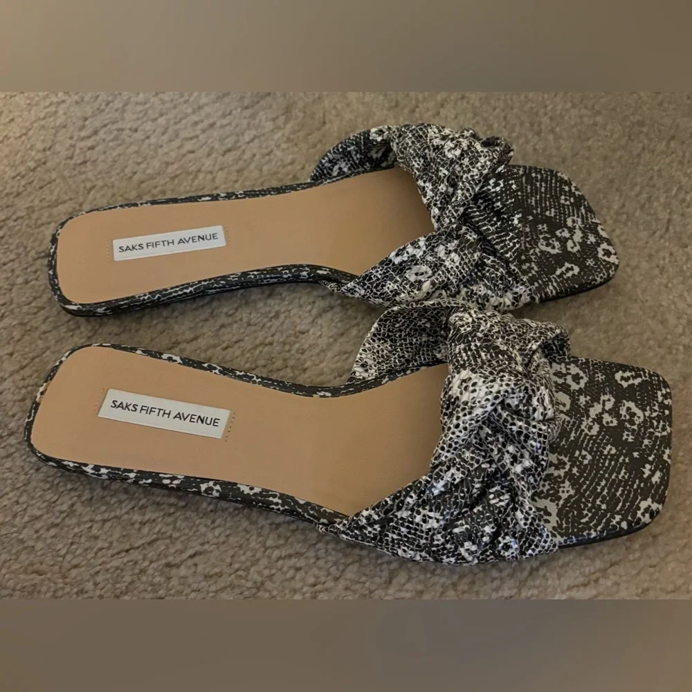 Saks Fifth Avenue Black and White Flats - Picture 3 of 5